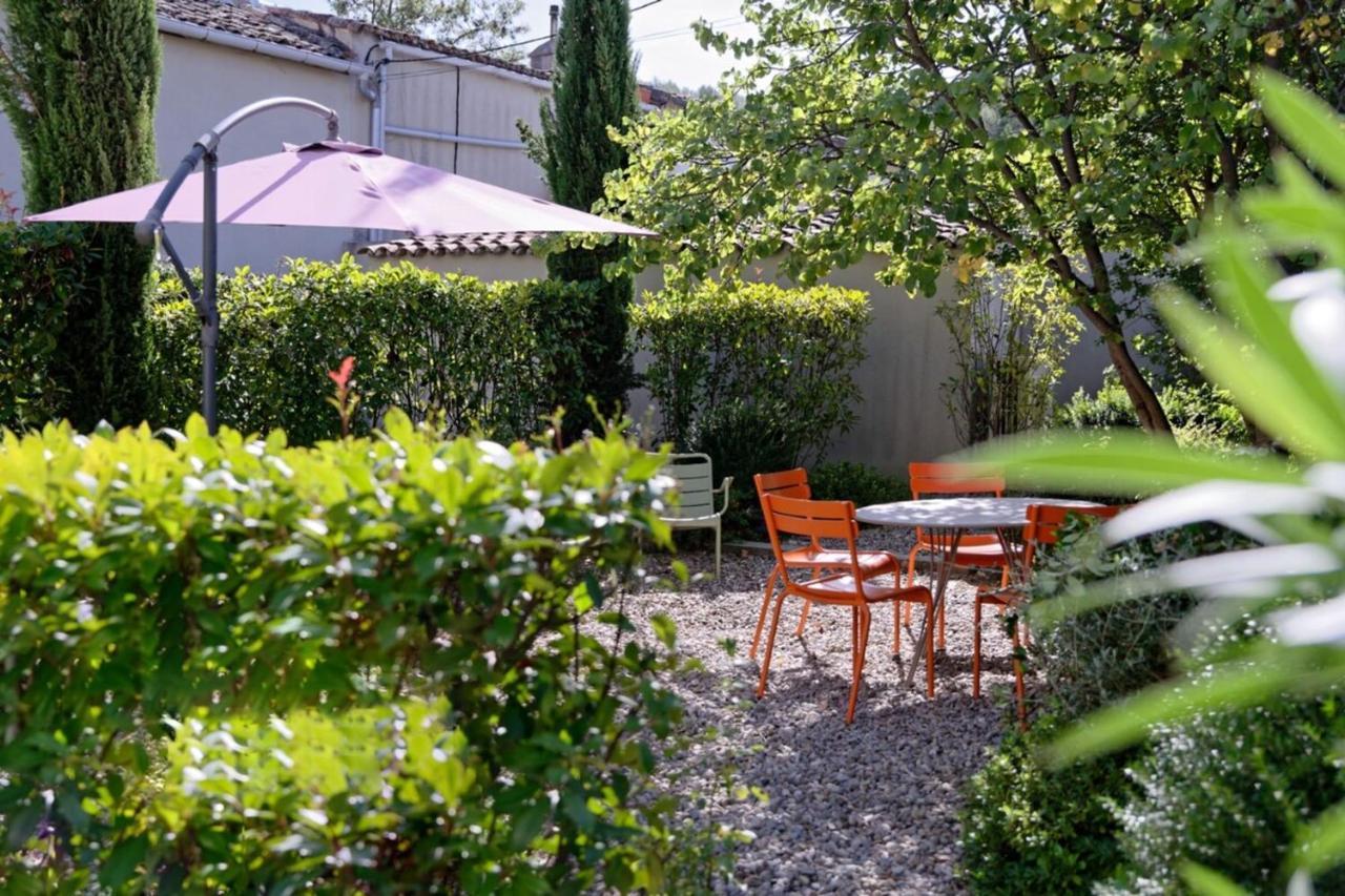 Private Furnished Apartment With All Comfort Has A Garden In A Green Space Meyreuil Esterno foto
