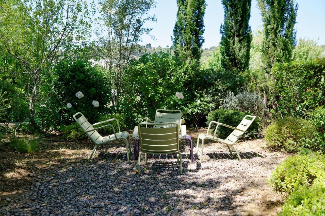 Private Furnished Apartment With All Comfort Has A Garden In A Green Space Meyreuil Esterno foto